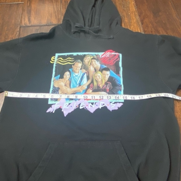 FRIENDS Oversized Black Hoodie Sweatshirt Group, 90s - Picture 2 of 3